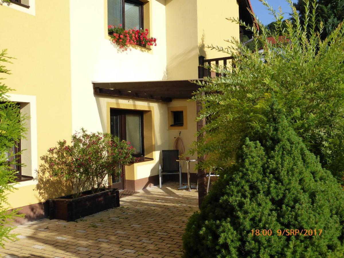 Pension Maja Cesky Krumlov Exterior photo